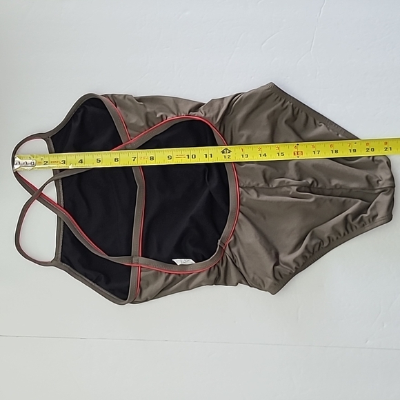 ⭐️3/ $30⭐️ Dolfin Girl's Racer Swim Suit Fragon Floral Print Army Green Size 32 - Picture 10 of 10